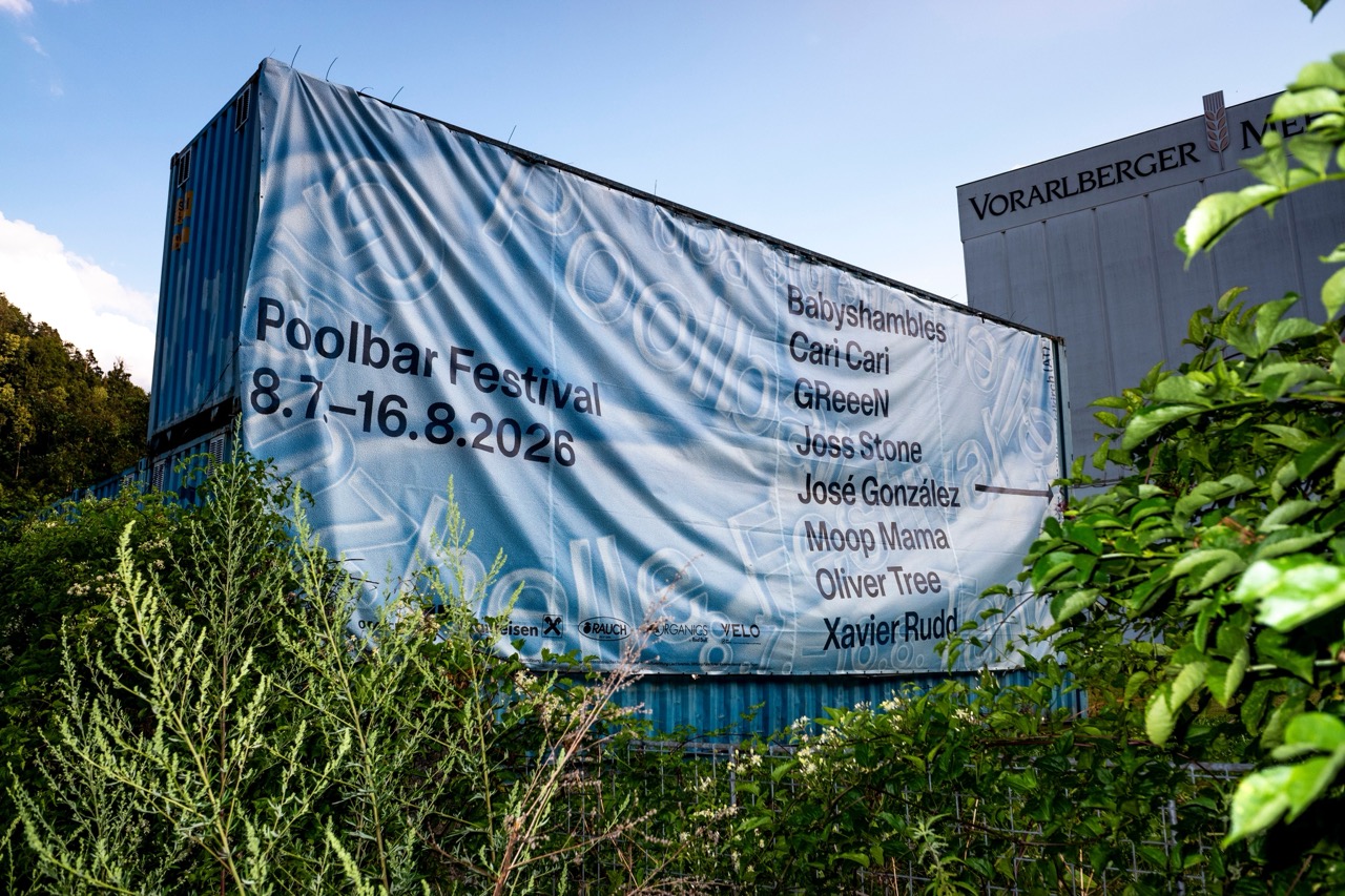 Poolbar Billboard